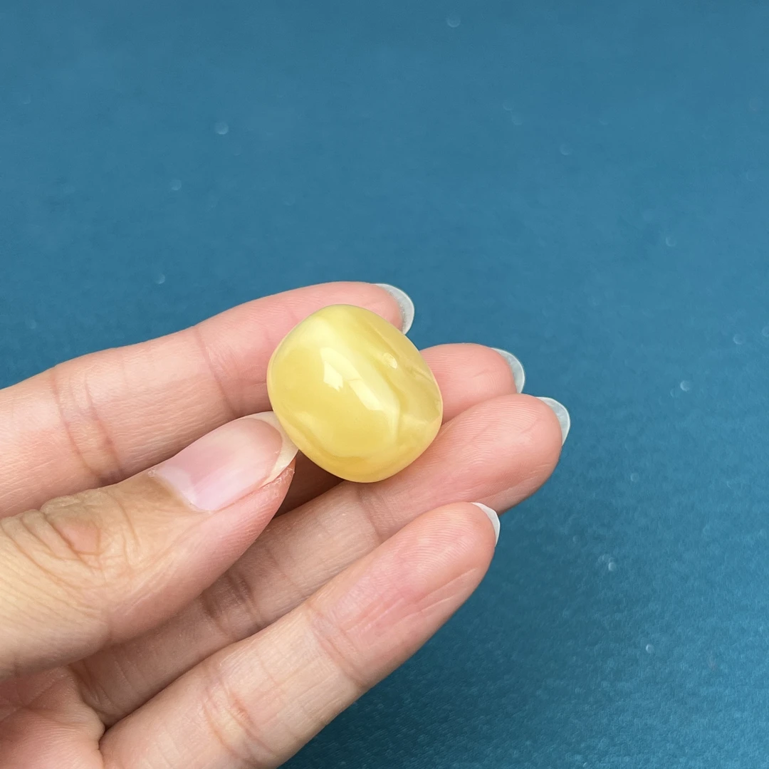 Y1259天然原矿蜜蜡 鸡油黄墩子 21*12.8mm 抖音基地质检发货