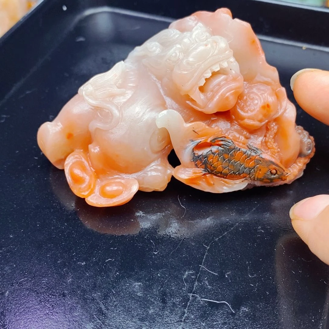 石英质玉（黄龙玉）未镶嵌颈饰