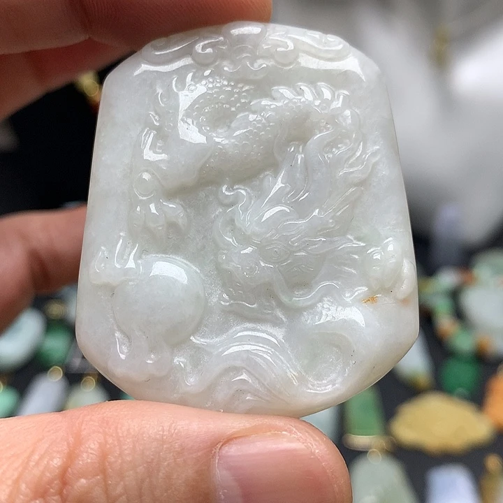 翡翠未镶嵌颈饰天然A货翡翠