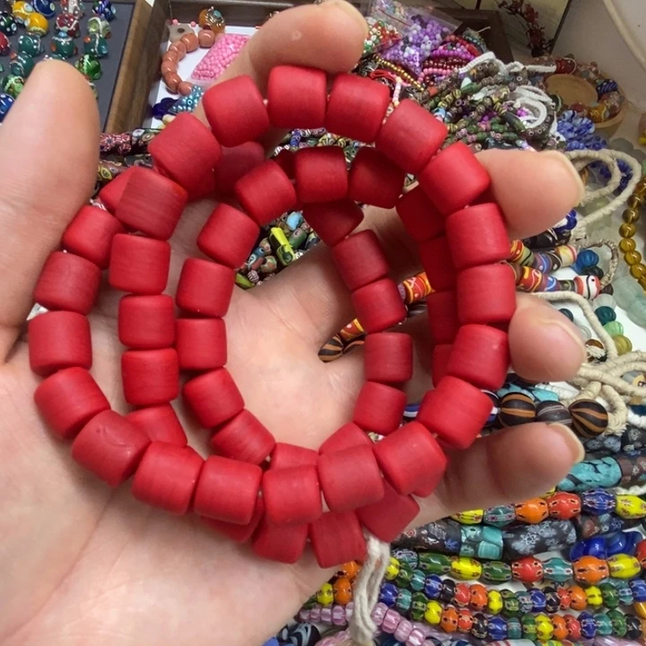 琉璃颈饰雪巴桶 琉璃