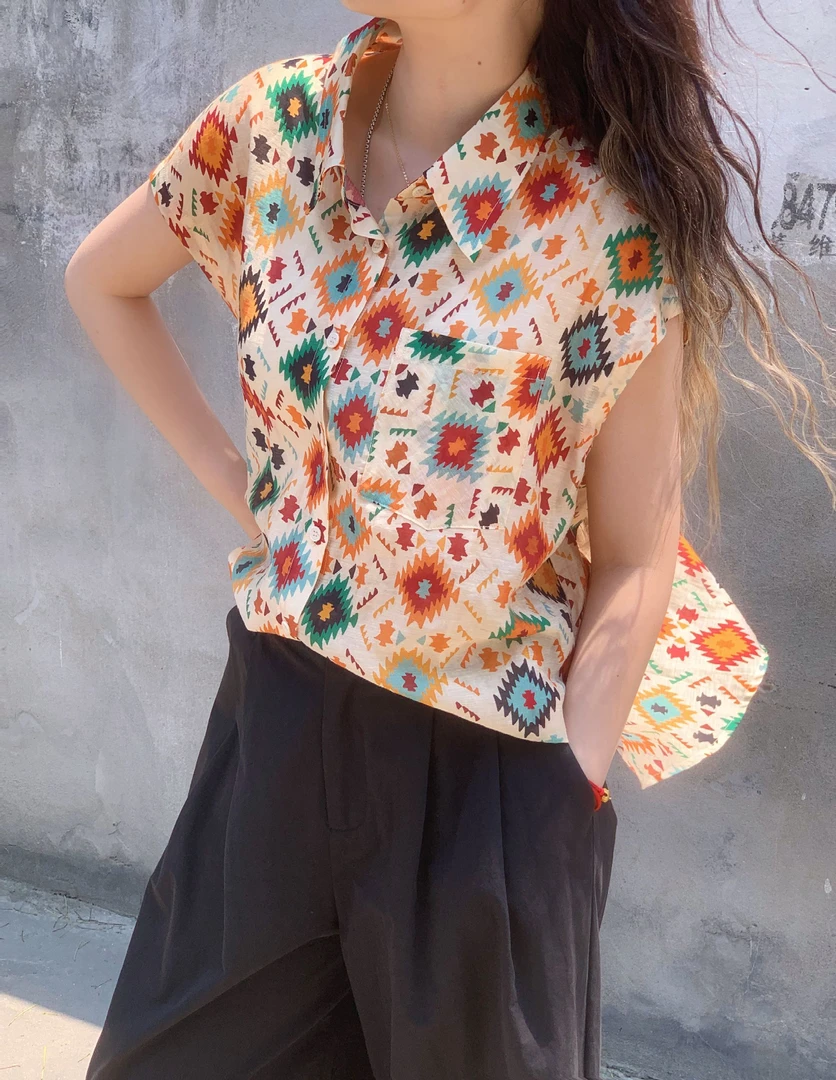 【HEYUT禾予棠】2025夏款天丝麻印花菱形格宽松百搭T 简约无袖衬衫