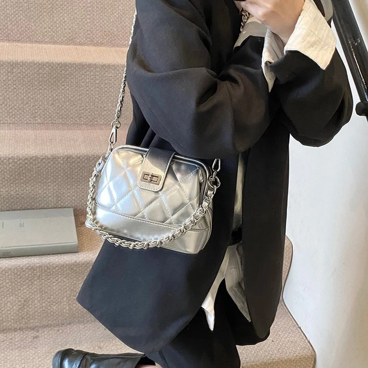 轻奢百搭高级感气质时尚斜挎女士包新品A74