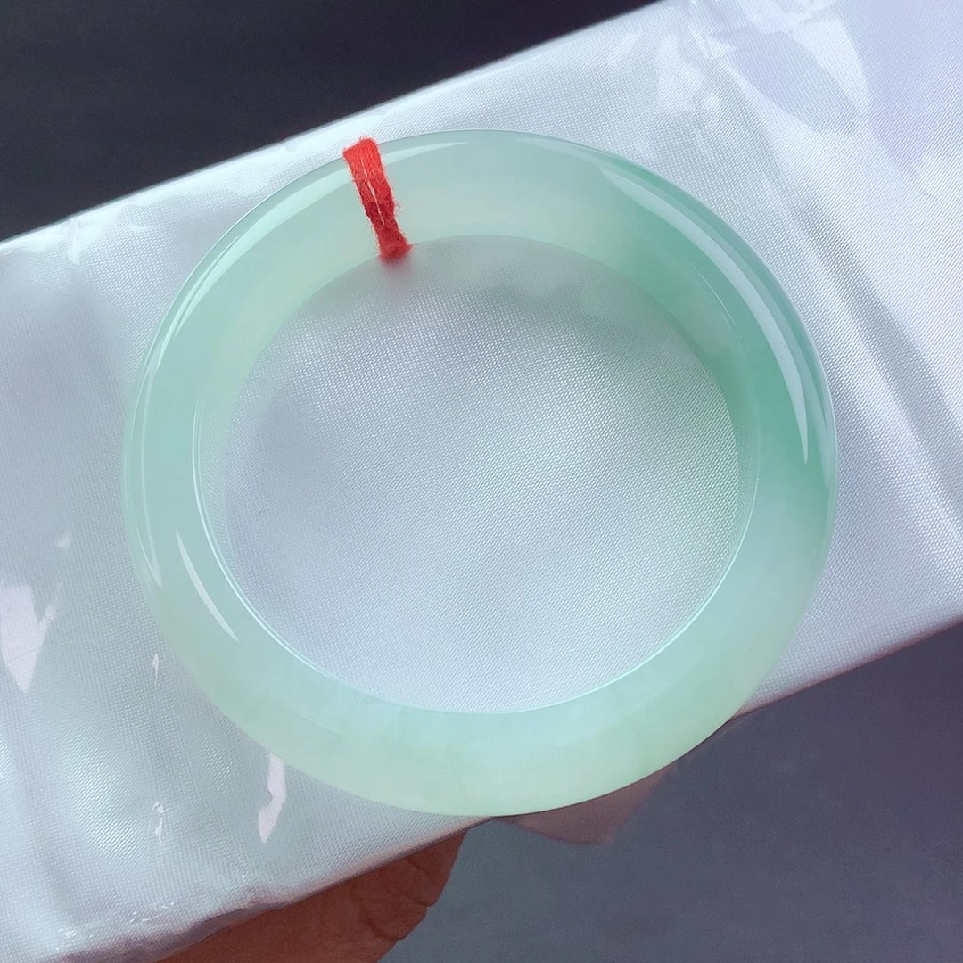 【闪购商品】未镶嵌手镯翡翠882227