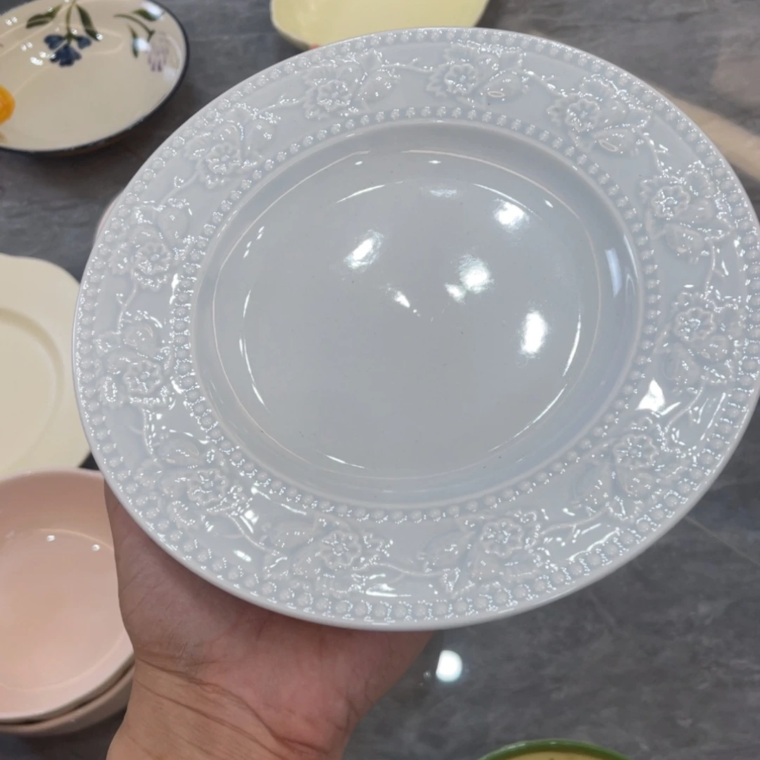 陶瓷微瑕餐具介意勿拍，满18飞！