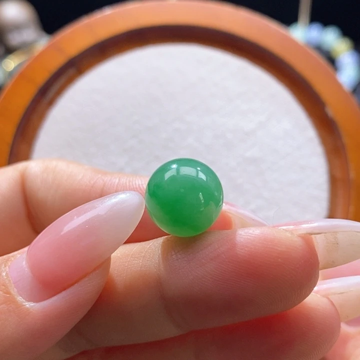 翡翠未镶嵌颈饰翡翠满阳绿珠卡13m