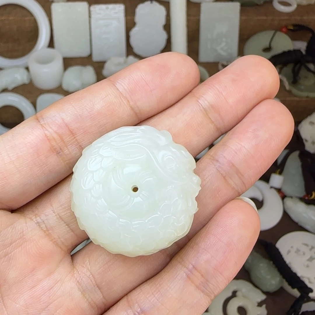 和田玉未镶嵌挂件含****花