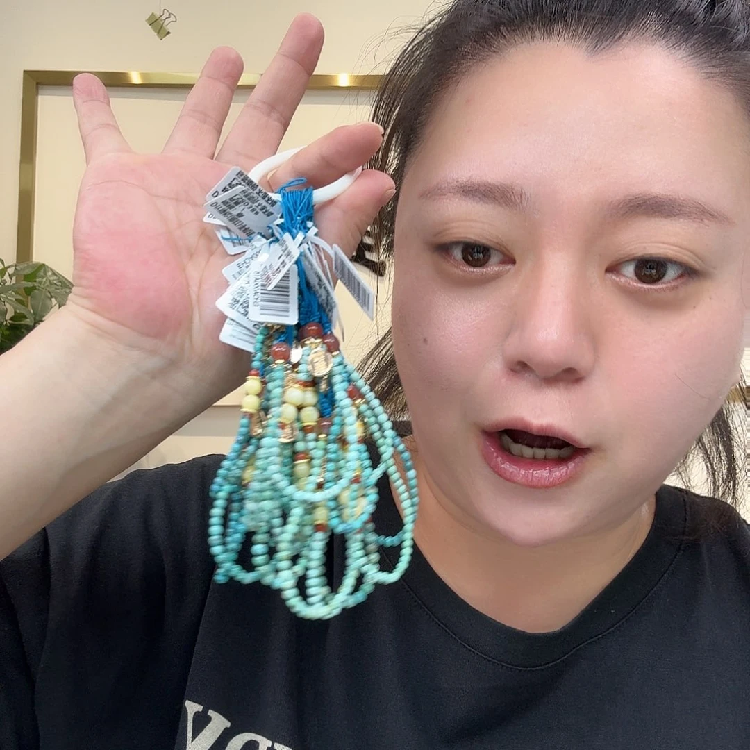 未镶嵌琥珀珠宝奇石79