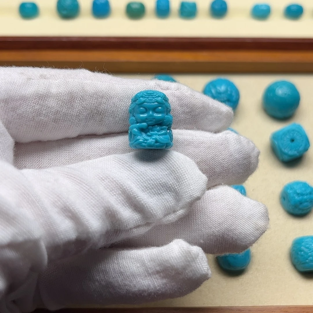 绿松石未镶嵌天然原矿绿松石无镶嵌绿度母14.8