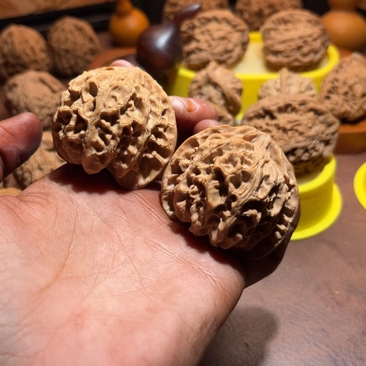 顺***水文玩核桃吊坠精品文玩核桃手吧件