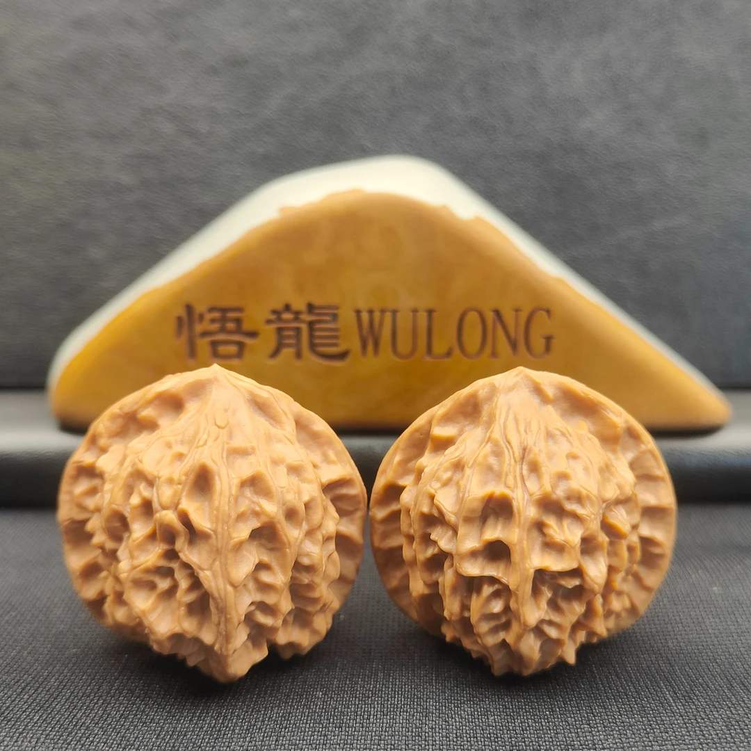 宝相花精品文玩核桃