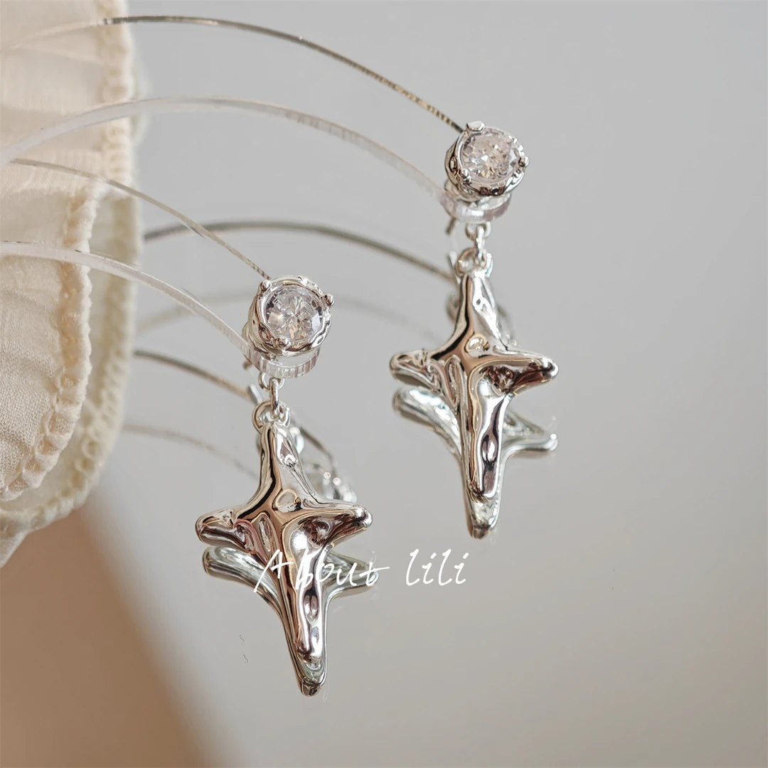 铜合金耳饰 复古冷淡风十字架耳环女高级感耳钉甜酷辣妹气质耳饰