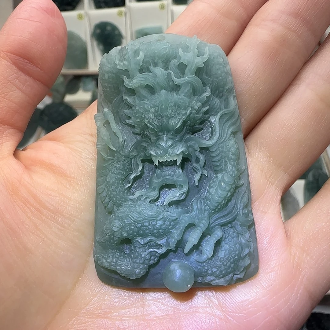 定制翡翠未镶嵌大威天龙翡翠定制