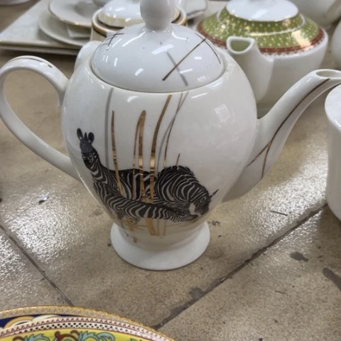 瓷片瑕疵陶瓷。。。。。。。。。。。。。。。。