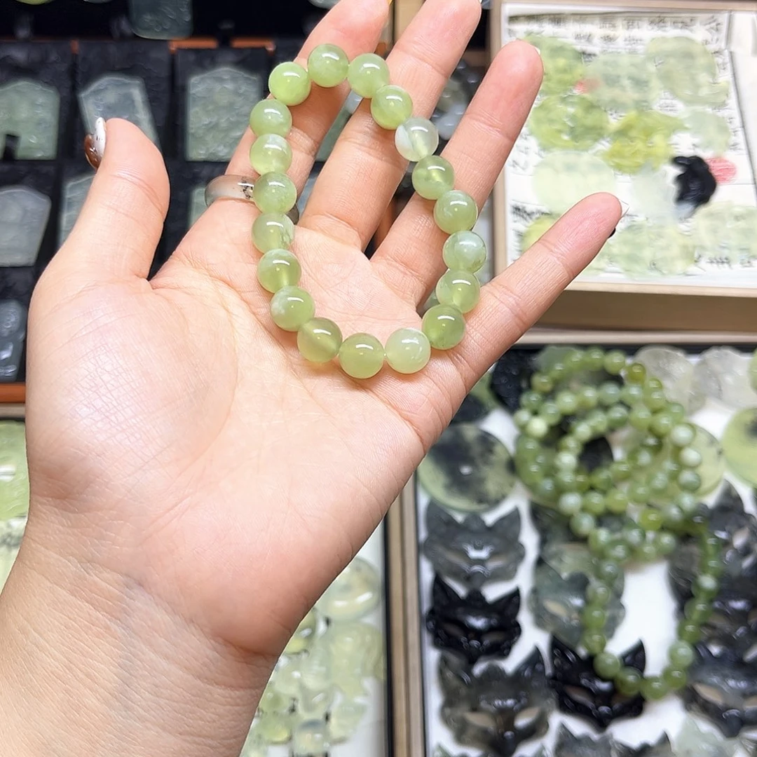 岫玉未镶嵌吊坠(赠链)