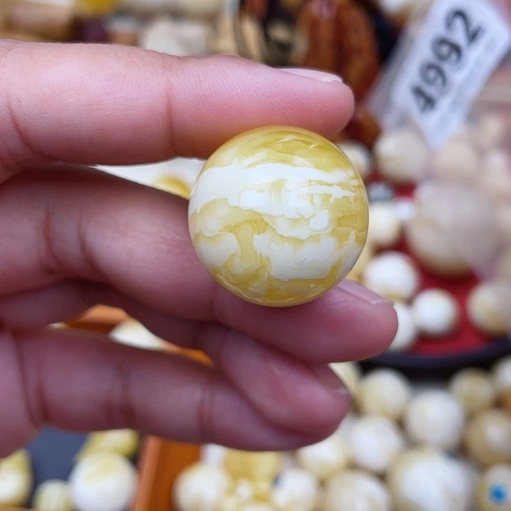 蜜蜡未镶嵌珠宝奇石23.9