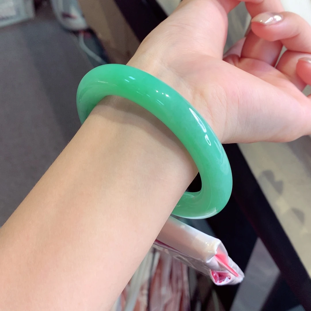 翡翠手镯未镶嵌100号圆条77