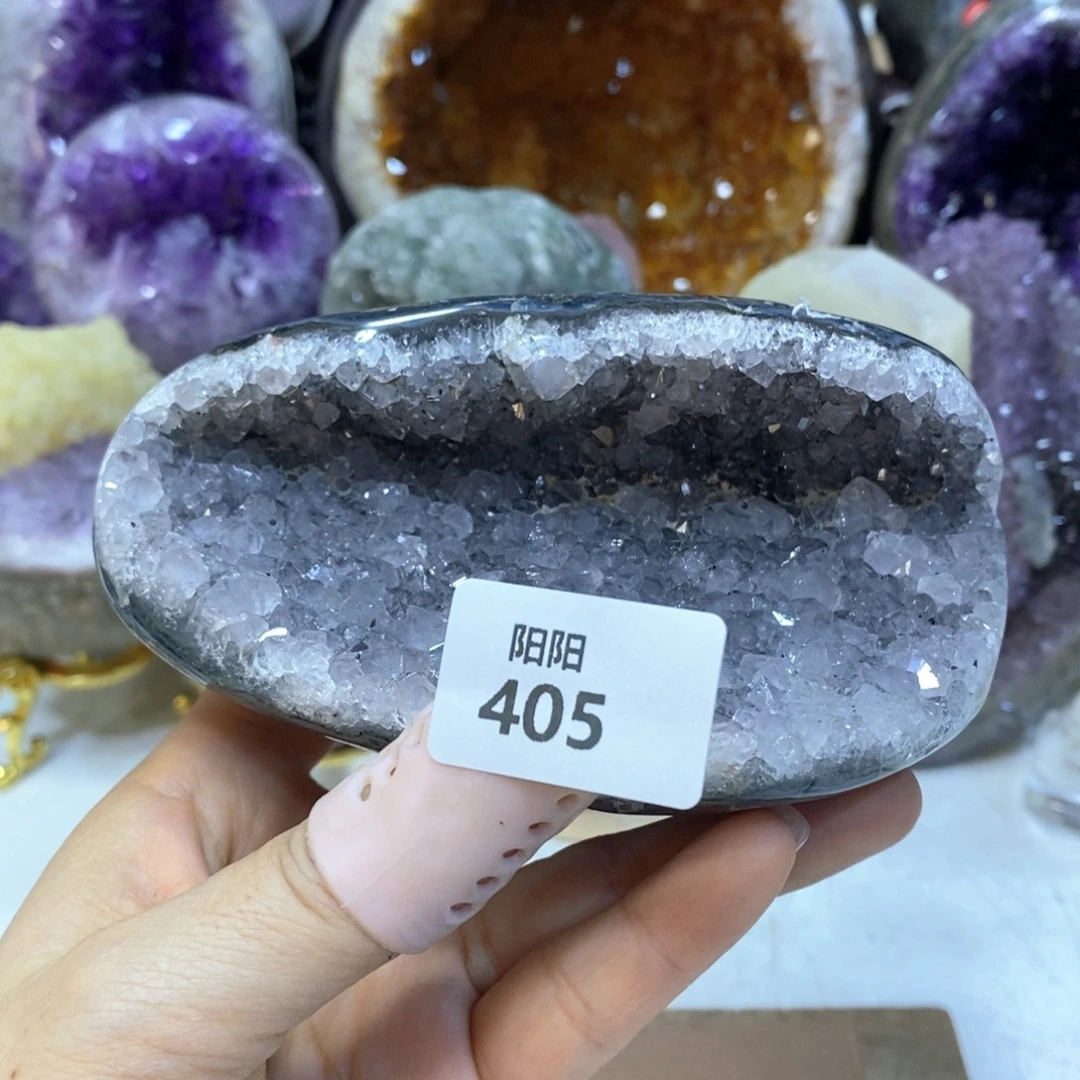 未镶嵌水晶大型摆件（非配饰）