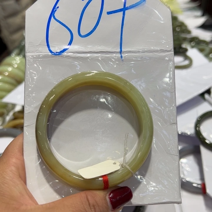 和田玉（糖玉）手镯未镶嵌乐****团