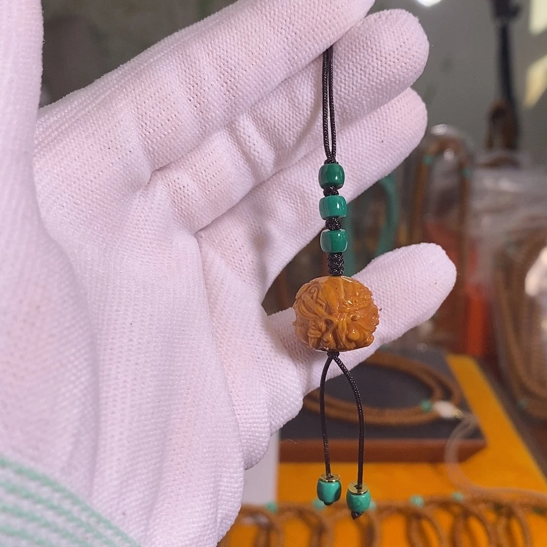 橄榄核吊坠猴头核桃