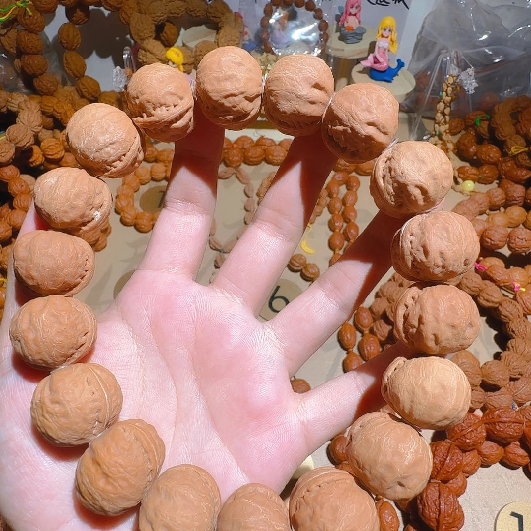 F*w文玩核桃吊坠磨盘光头