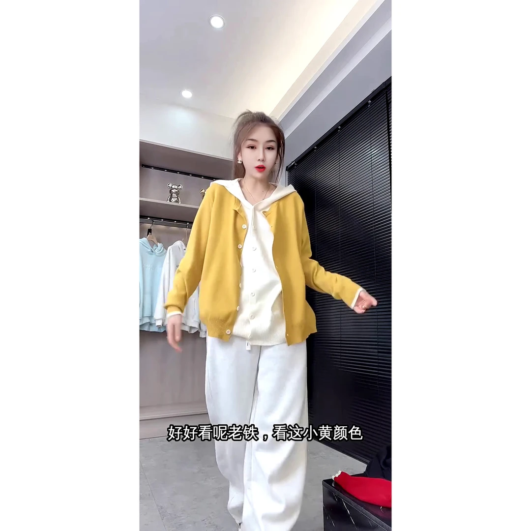 韩款洋气减龄休闲设计感宽松假两件连帽针织开衫外套