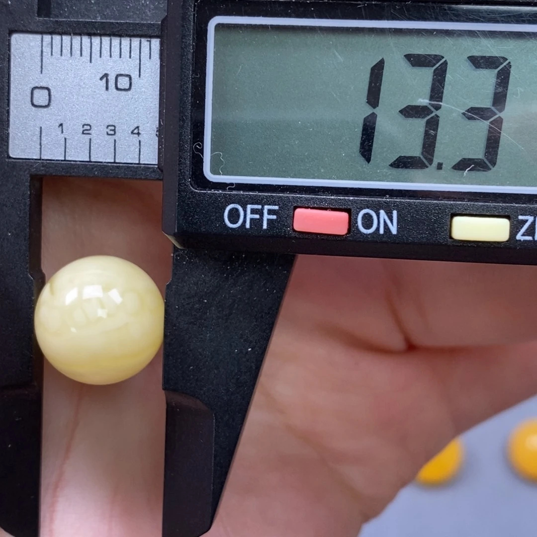 未镶嵌琥珀裸石纯天然