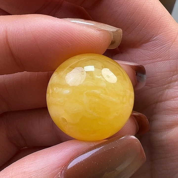 蜜蜡未镶嵌珠宝奇石