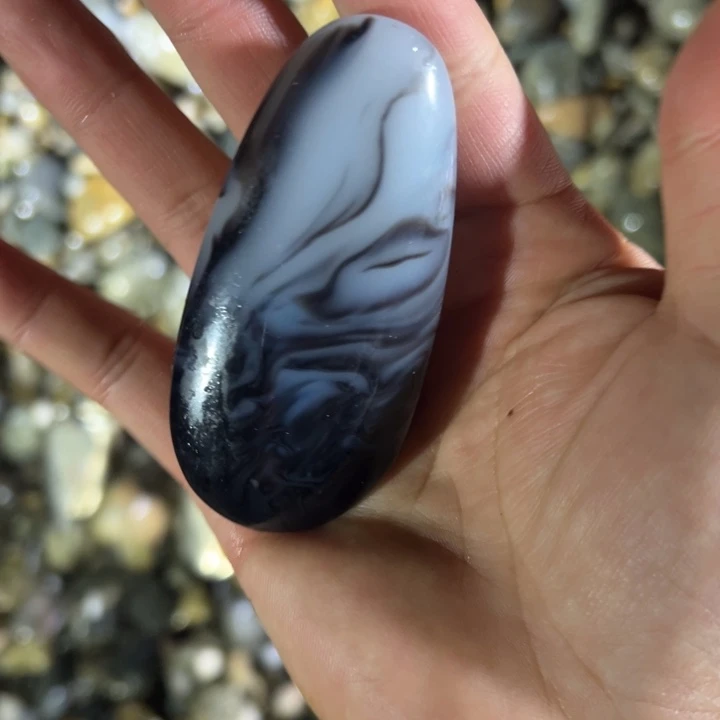 和田玉（糖玉）未镶嵌珠宝奇石