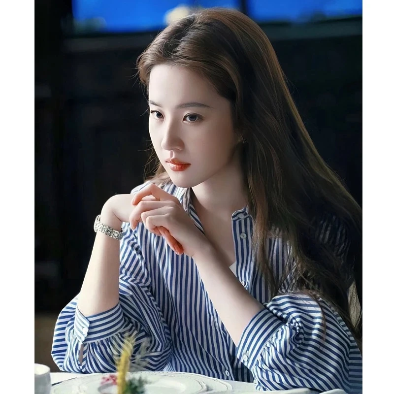 初春蓝条纹衬衫女款外穿长袖老钱风衬衣设计感小众炸街高级感女装