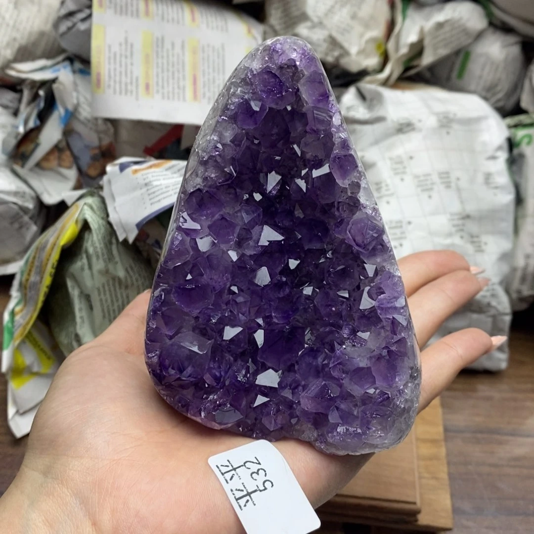 乌拉圭未镶嵌紫晶