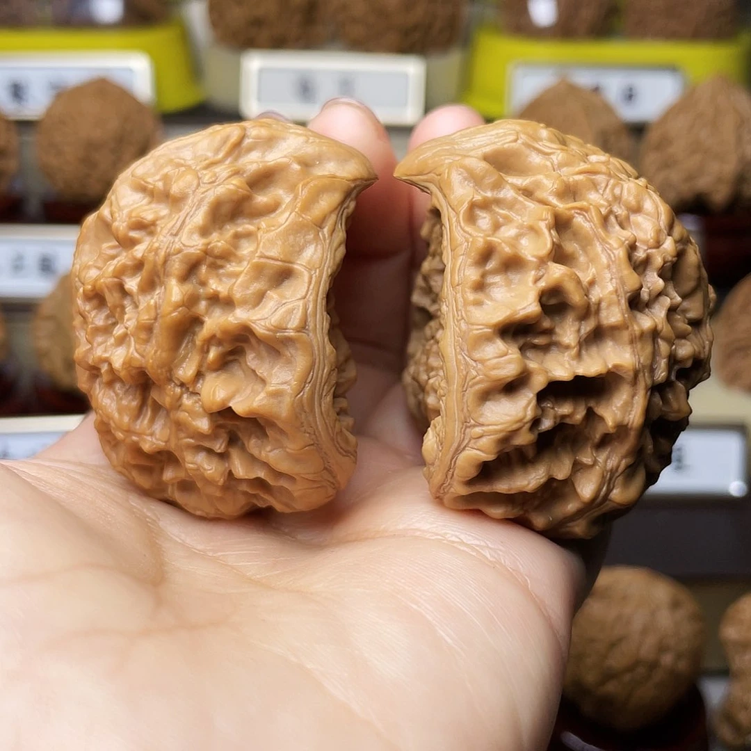 把件文玩核桃蛇王48左右