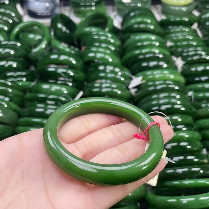 未镶嵌手镯和田玉（碧玉）