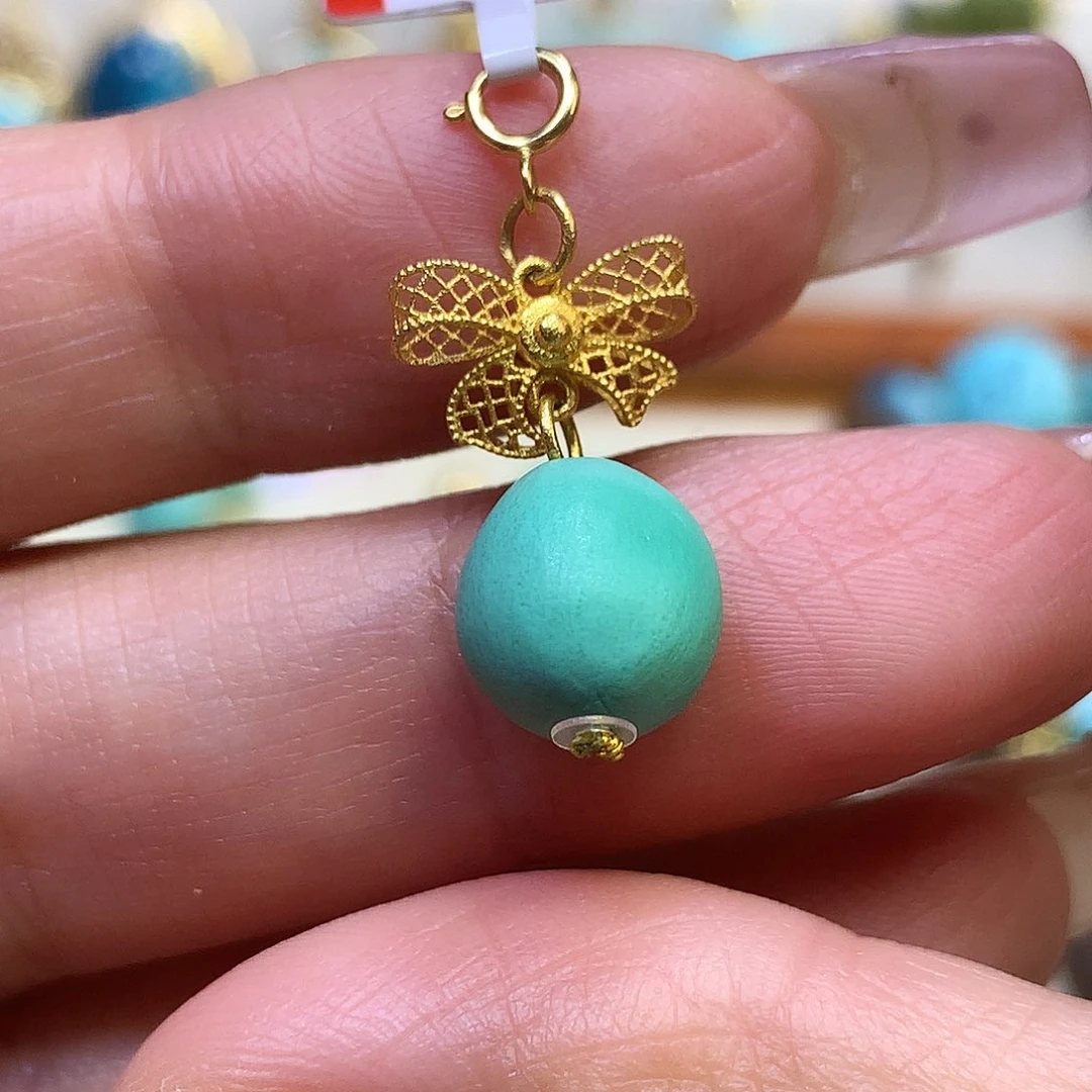 绿松石18K金镶嵌吊坠