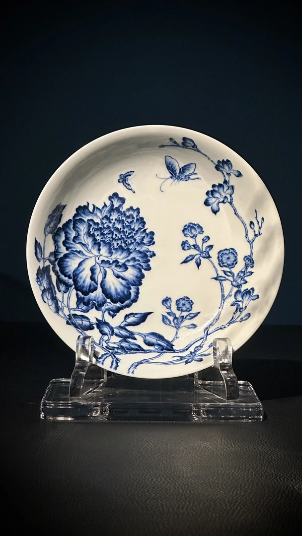 承理臻玩青花花蝶绵绵壶承