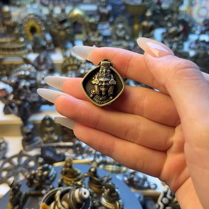 泥塑4号闪价漏价一件