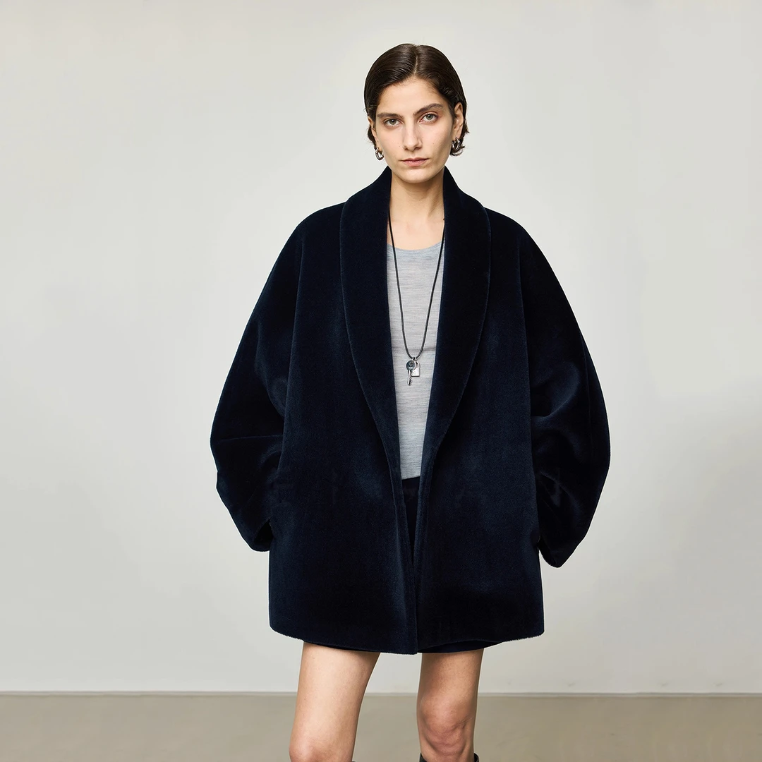 意大利进口轻盈皇室婴驼R0W廓形浴袍式系带短大衣女新款