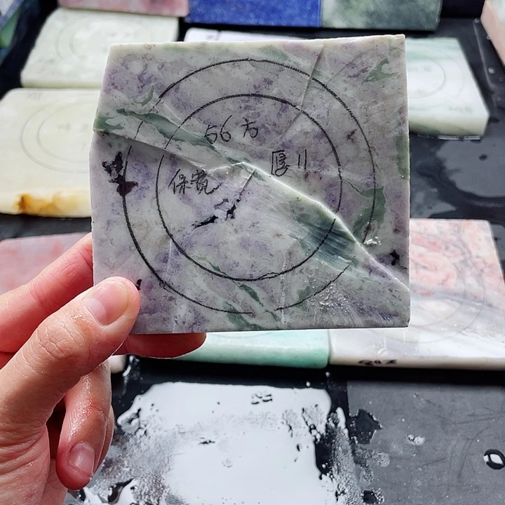 石英质玉未镶嵌手镯定制