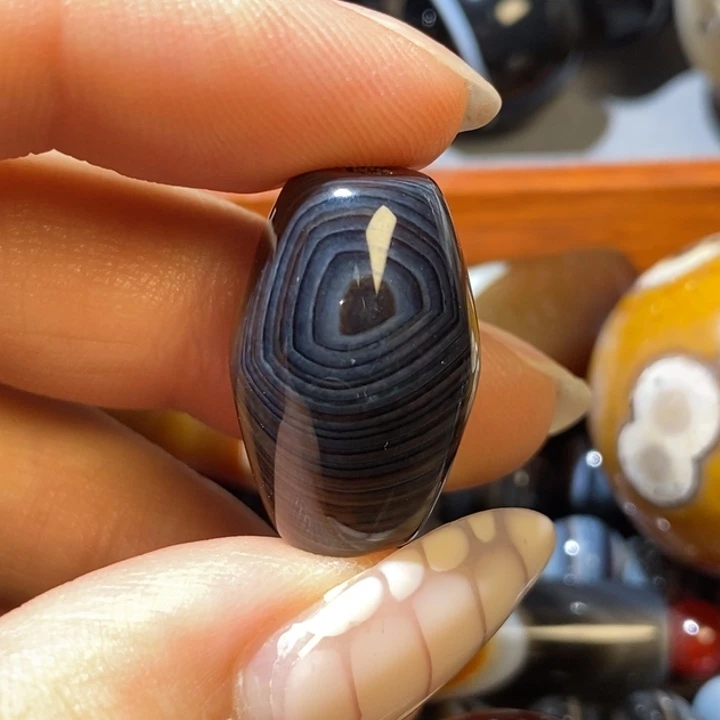 未镶嵌颈饰玛瑙/玉髓