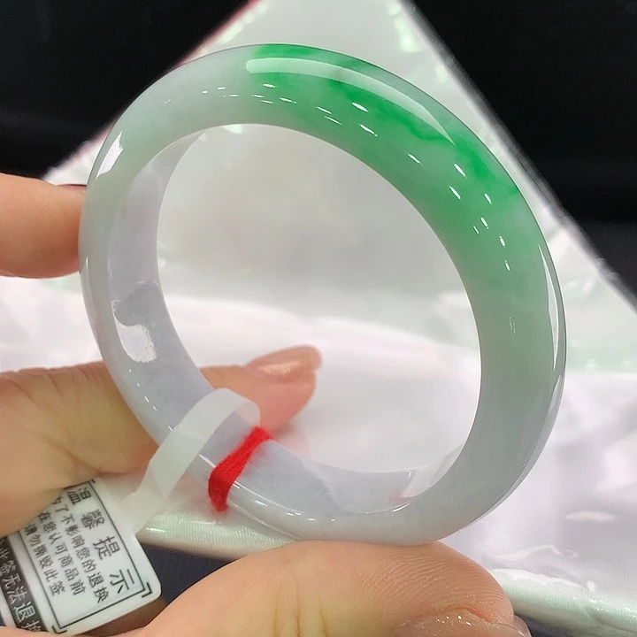 翡翠手镯未镶嵌正圈53