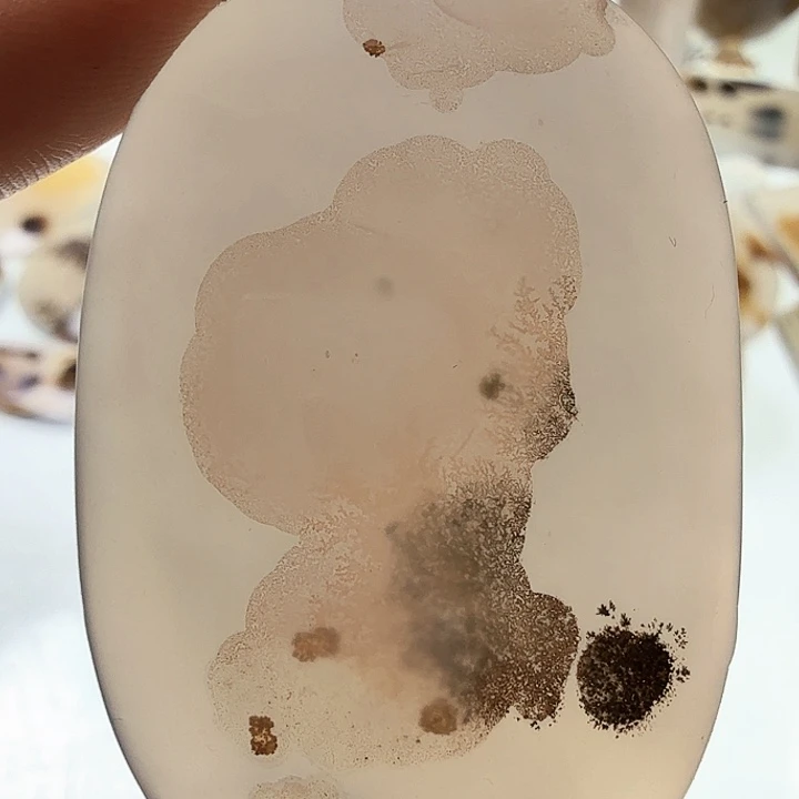 玛瑙/玉髓未镶嵌珠宝半成品