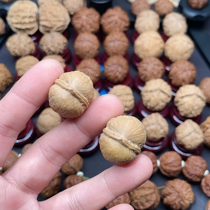 把件文玩核桃小寿桃