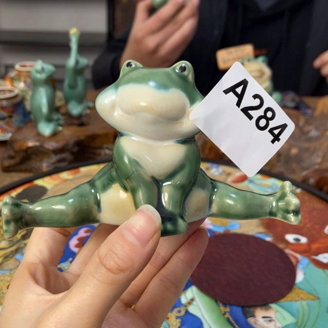 劈叉青蛙好看不错杯杯