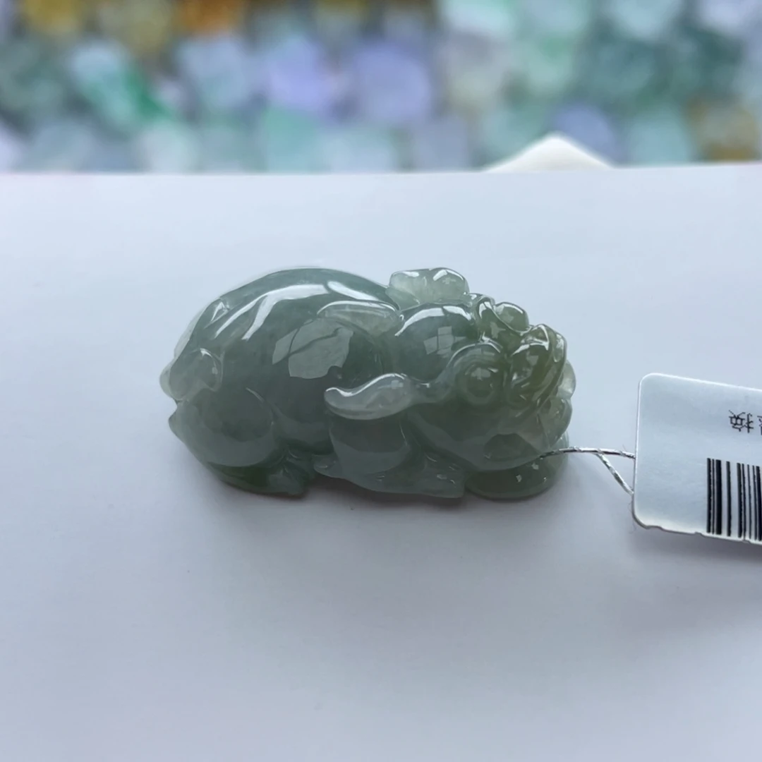 翡翠颈饰未镶嵌貔貅