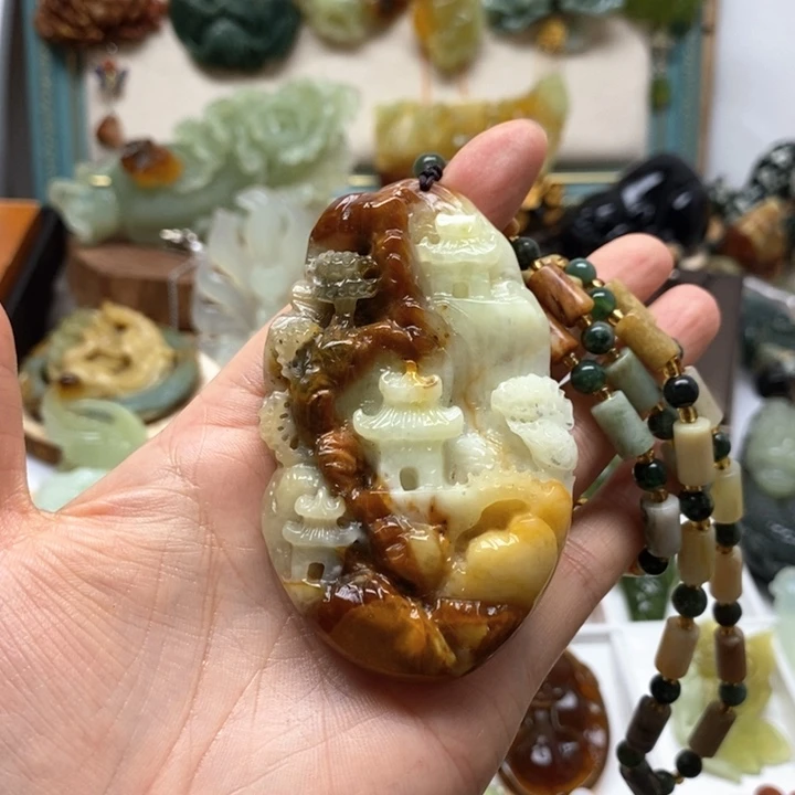 蛇纹石玉未镶嵌颈饰