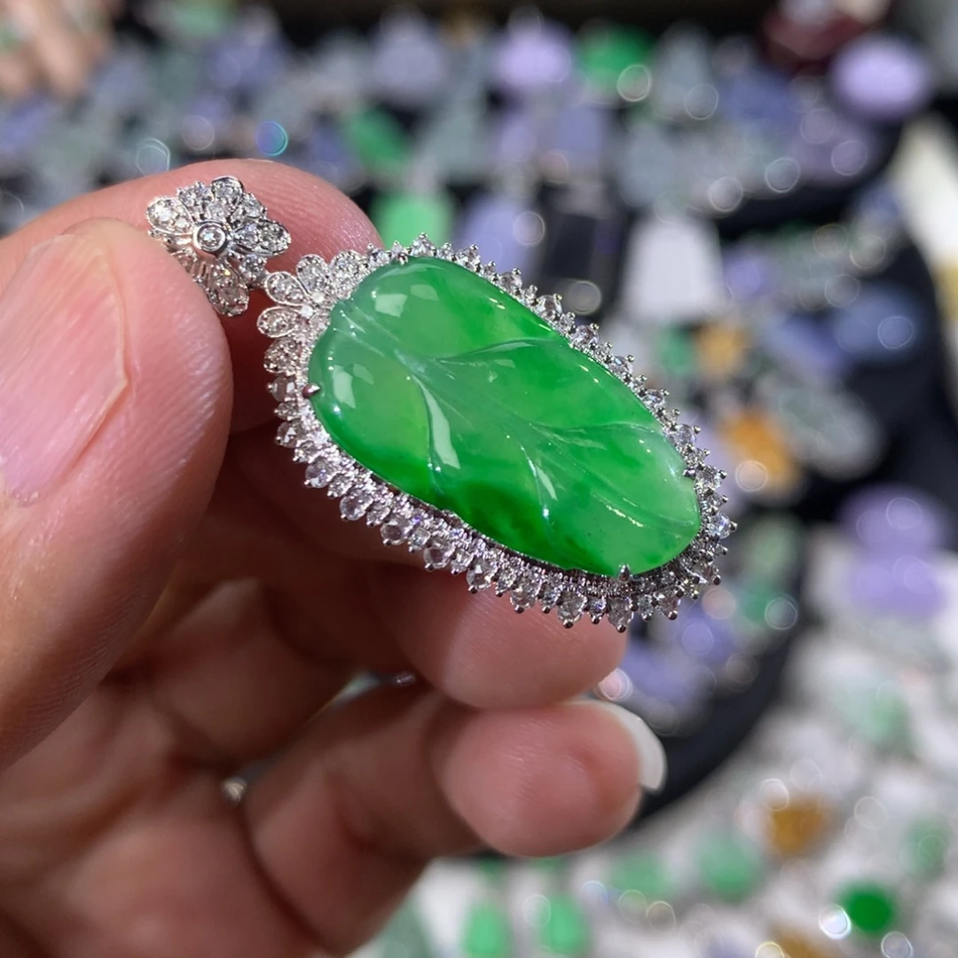 翡翠18K金镶嵌吊坠(不含链)