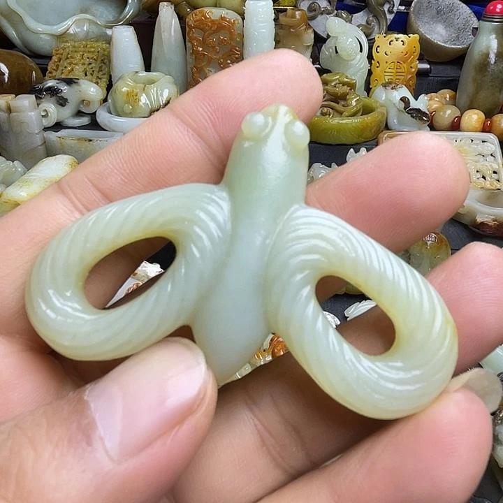 颈饰未镶嵌和田玉