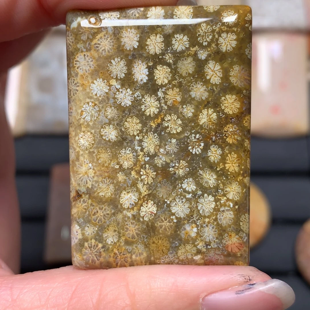 那***了硅化玉未镶嵌吊坠无事牌手排平安扣