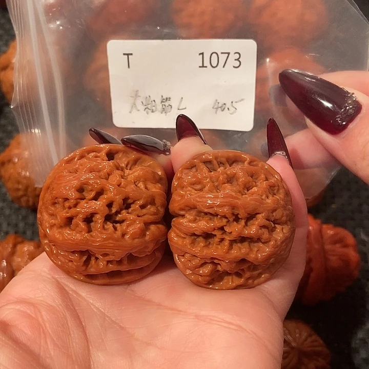 文玩核桃吊坠大粗筋40