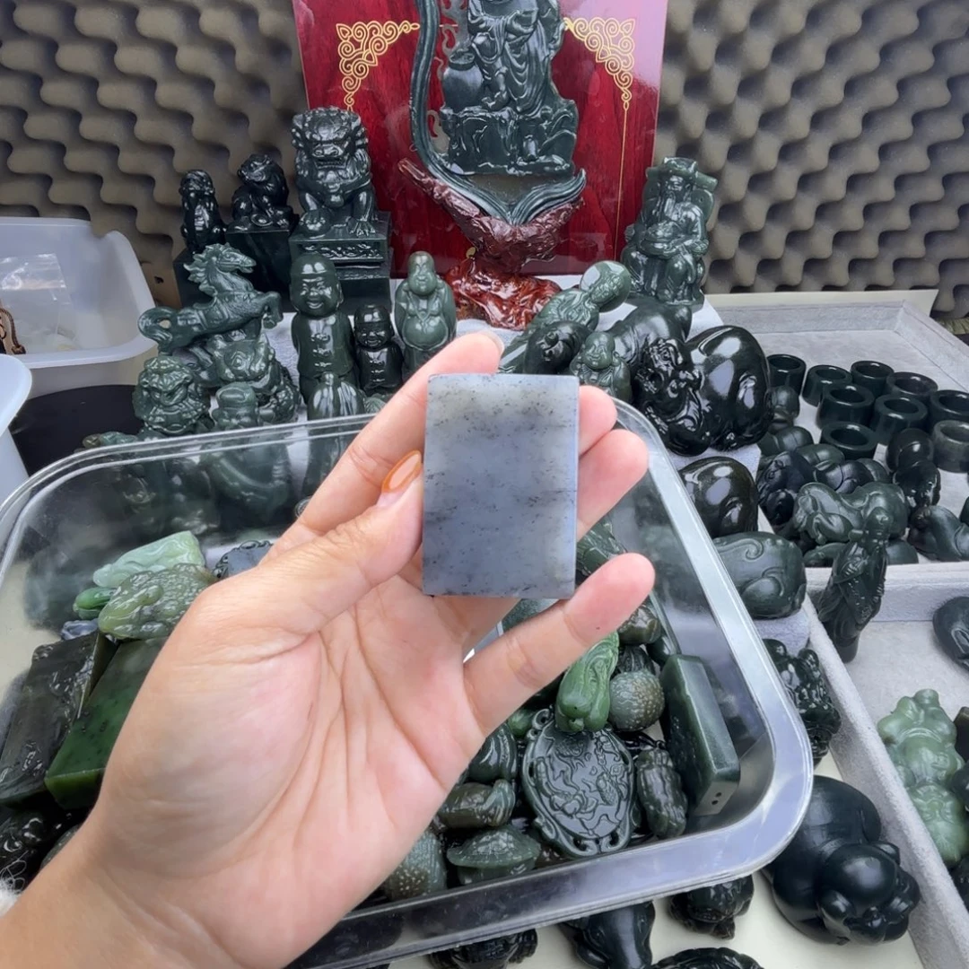 和田玉（糖玉）未镶嵌颈饰