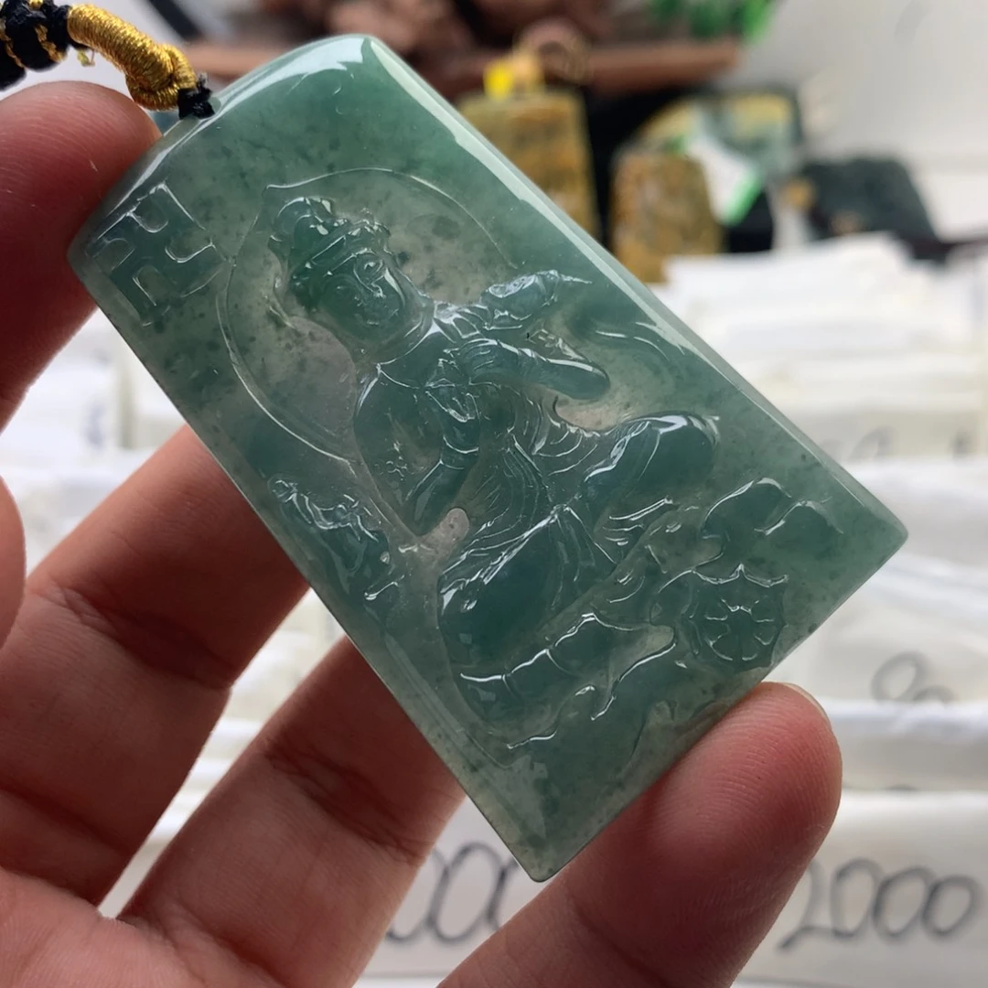 颈饰未镶嵌翡翠大势至